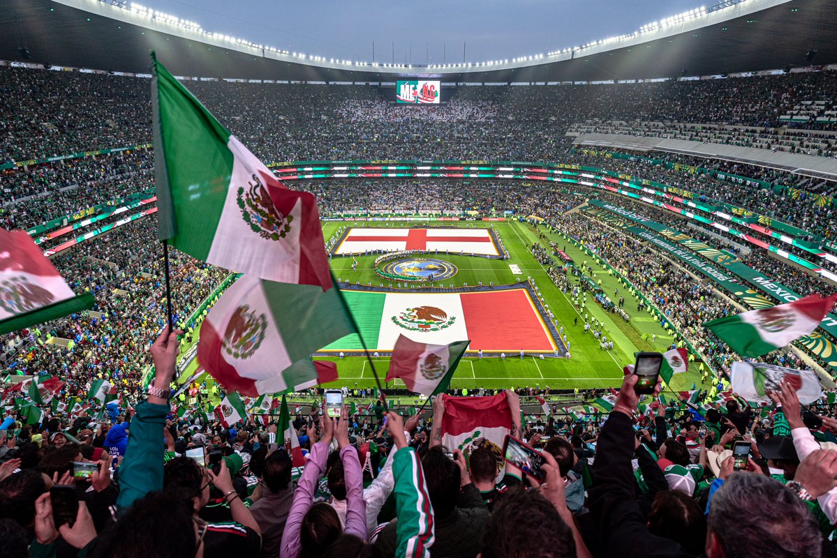 Santiago_Arau's tweet photo. Estadio Azteca 2026
México vs Inglaterra https://t.co/1Gzcn6Uxsr