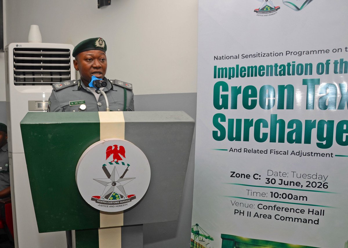 Progressviews's tweet photo. Nigeria's Green Tax is now in force. High-emission vehicle imports will attract new surcharges, while EVs & locally made vehicles enjoy exemptions.
Read more:
https://t.co/YMTibIsaR0
#GreenTax #NigeriaCustoms #ClimateAction #EV #Automobile #ProgressViewsInsights https://t.co/um2z5qObXZ