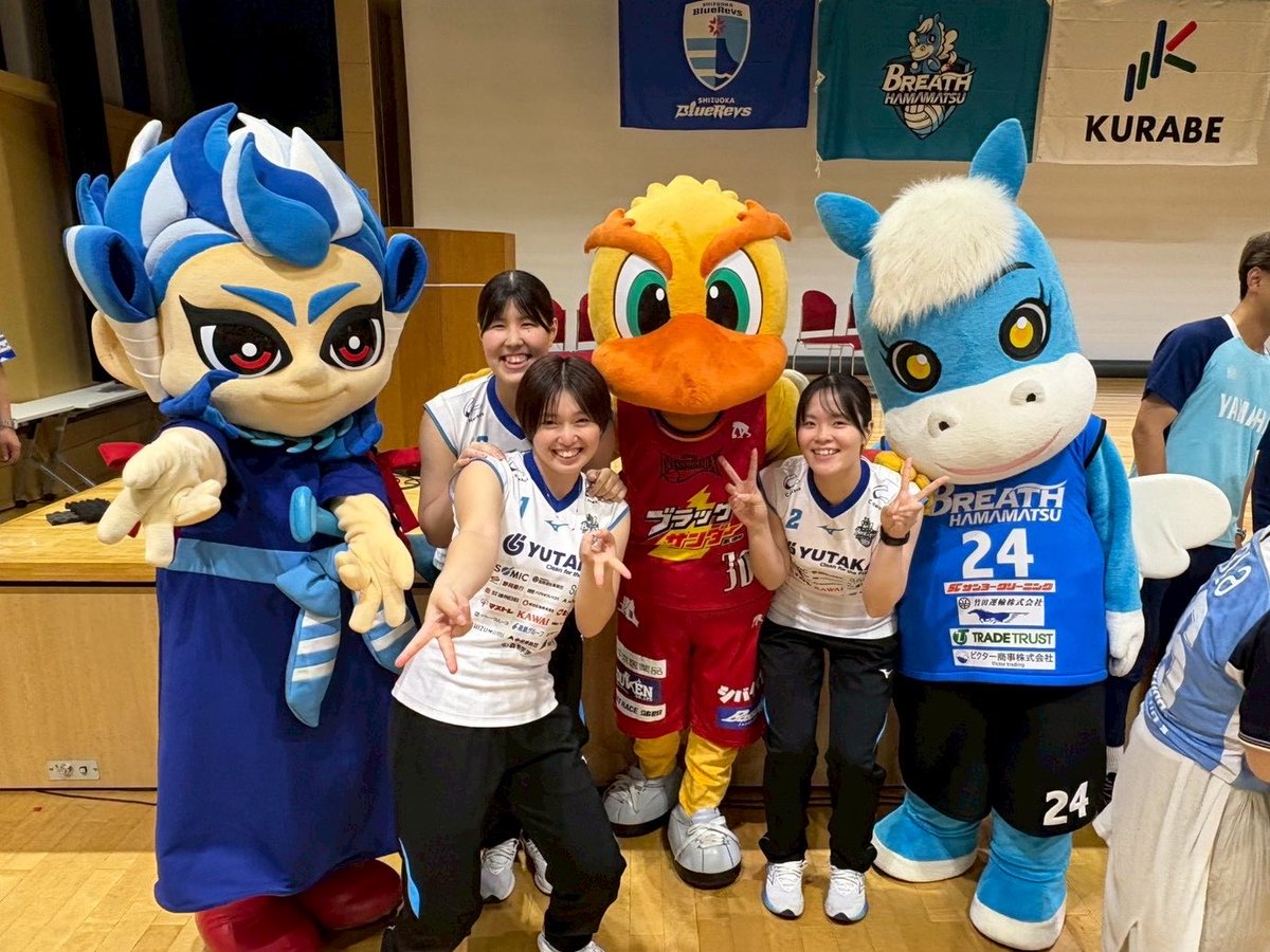 breathhamamatsu's tweet photo. ／
活動ご報告🏐
株式会社クラベ様の
キックオフミーティングに
参加しました！
＼

7月4日(土) えんてつホールで開催された 株式会社クラベ様のキックオフミーティングに坂口選手 神田選手 西河選手の3名と
イブちゃんが参加しました🏐🦄

ありがとうございました！

#株式会社クラベ 様 #ブレス浜松 https://t.co/cdMuWWHVGo