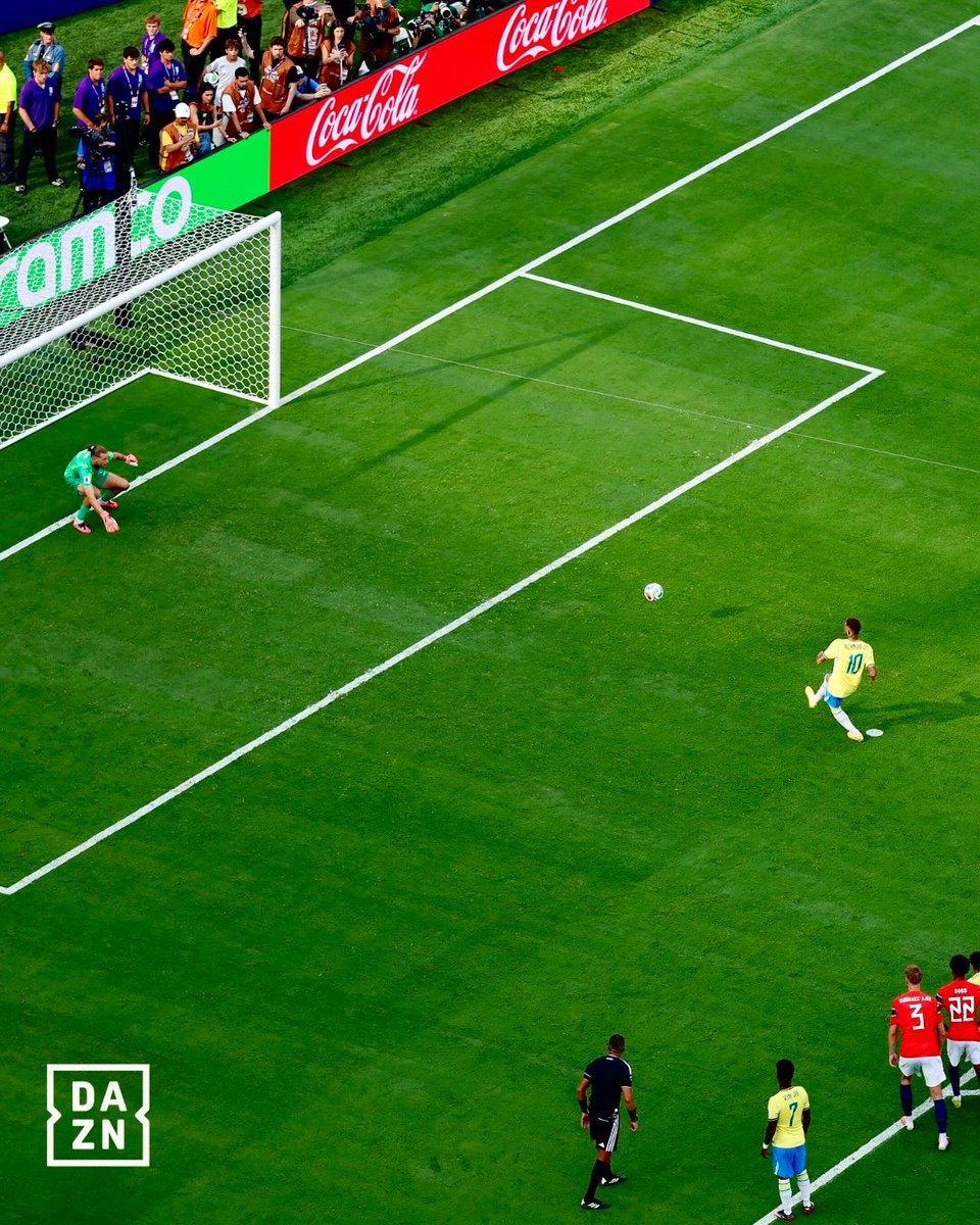 12ninhooliveira's tweet photo. Neymar pela seleção Brasileira: 

80 gols
59 assistências

Maior artilheiro e assistente na história da seleção Brasileira 🫵🏻👑 https://t.co/2lA43LYu5U