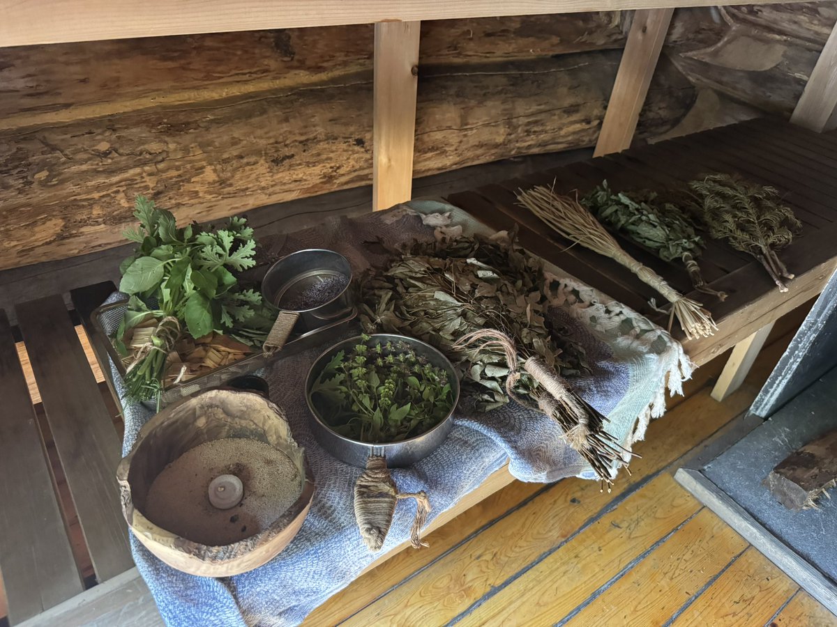 splash_keneko's tweet photo. Kanzaki Sanga Sauna 
Uちゃんとのご縁で出会えた
素敵な場所、そして人

自然もサウナも最高だけど
会いに行きたくなる施設🌿

WATらでは
イベントならではのアウフグース

小屋では最高の蒸気と植物の癒し

コンテナでは最終日
佐野さんとのセッションで素敵な空間に🌿

1周年おめでとう御座います🎊 https://t.co/Oz6G0mqnjy