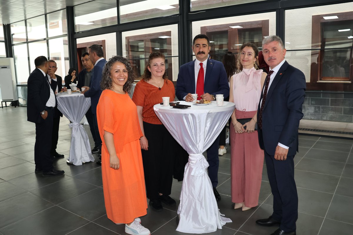 RizePem's tweet photo. Eğitim Dairesi Başkanlığınca Düzenlenen, 
2026 Yılı 5. Grup Aile Destek Eğitim Programı, 5. Grup Tüketici Mahkemesinde Görev Yapan Personeller İle 5. Grup Mübaşirlere Yönelik  Hizmet İçi Eğitim Programları Açılış Töreni Rize Kenan İpek Personel Eğitim Merkezinde Gerçekleştirildi. https://t.co/xYLuj2iePO