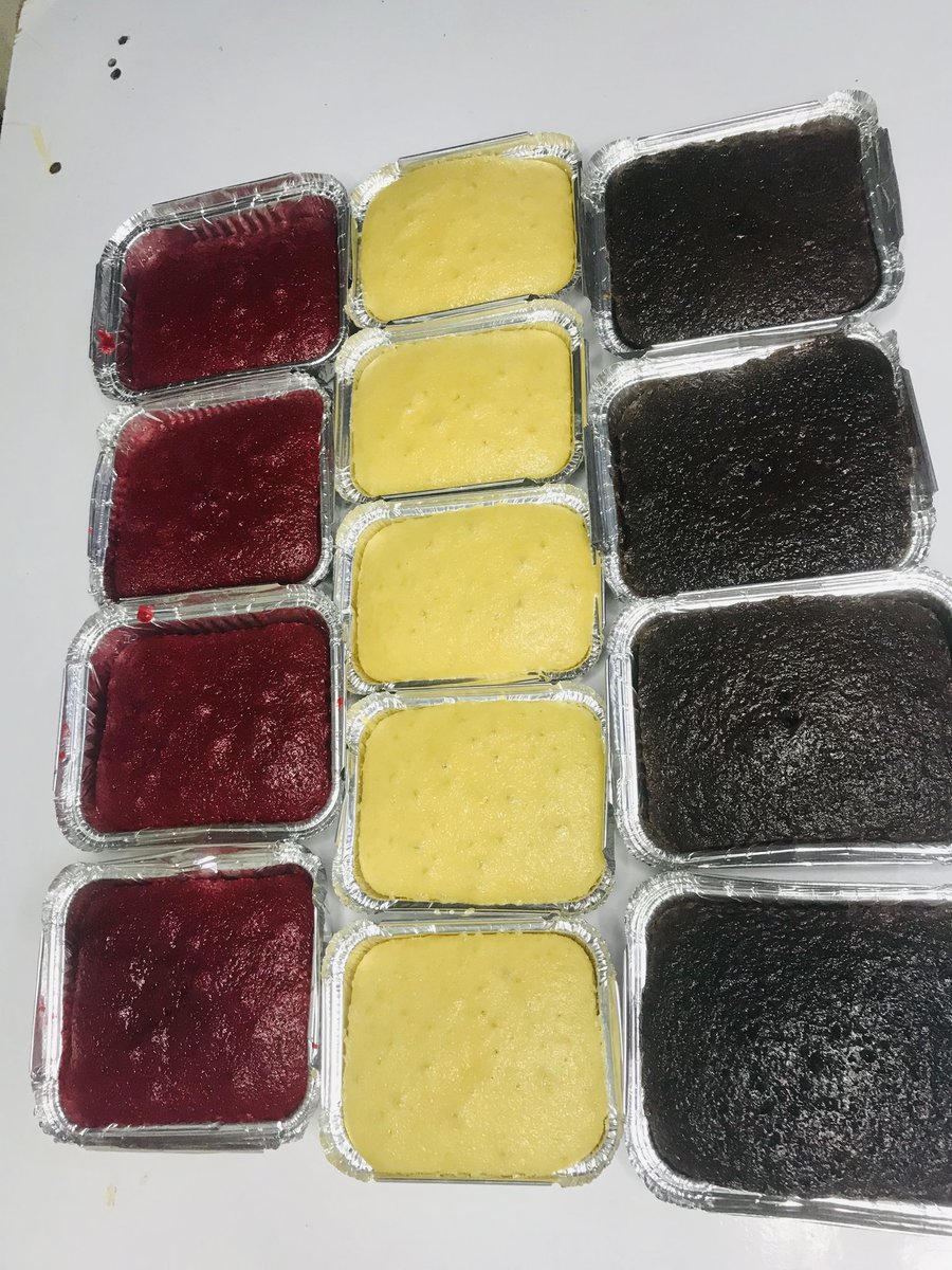 D_calmbeningirl's tweet photo. Where are my sweeties? ❤️😍💖

Our fresh and delicious foil cakes are now available every day! 🥳💃

Available in:
Mini – ₦2,000
Medium – ₦3,500
Big – ₦6,000

🍰 Flavours:
Vanilla • Red Velvet • Chocolate

Perfect for satisfying your sweet cravings or gifting

📍 Benin City https://t.co/My1ZAkhDfT