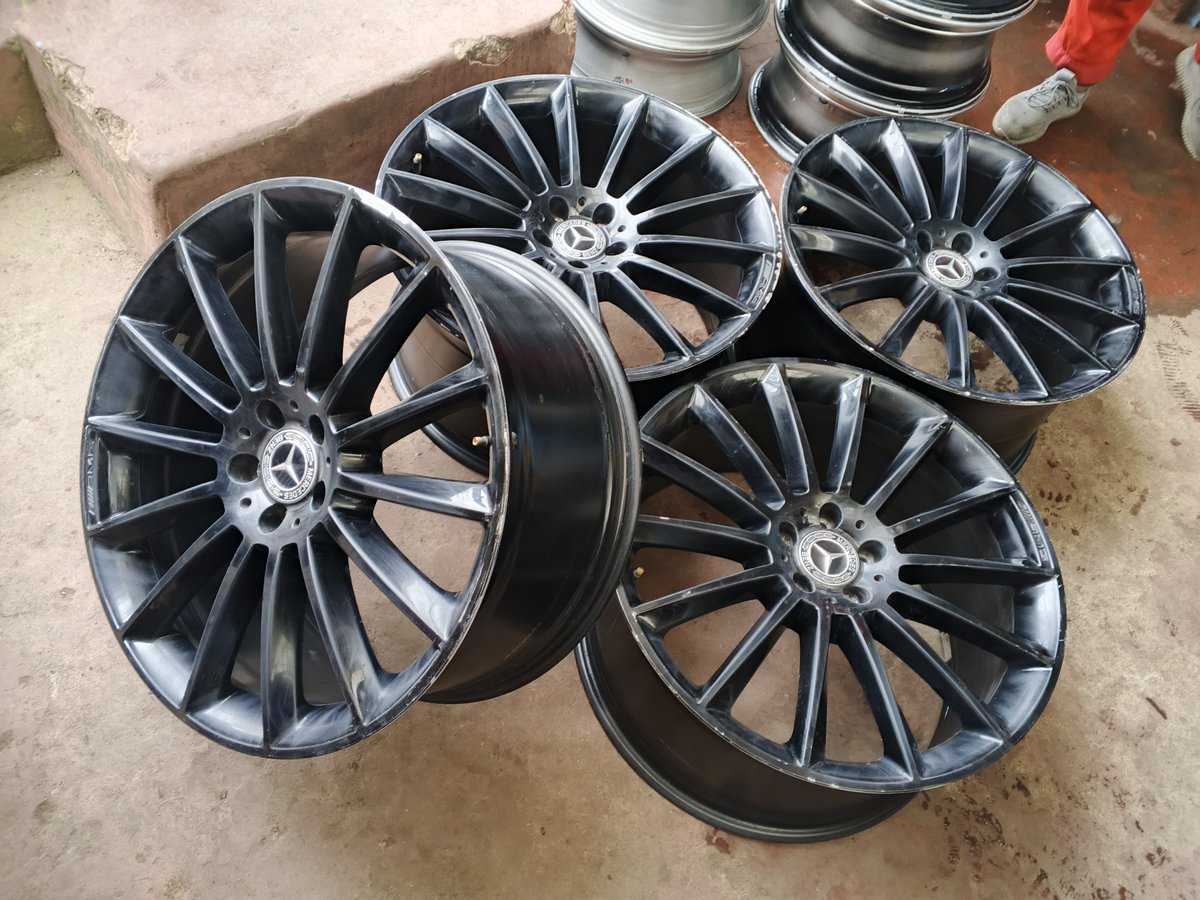 MutahiWaSpares's tweet photo. Mercedes Benz rims available in different sizes and different patterns.
Contact us on 0:7:9:2:7:1:7:3:0:2
0:7:1:6:2:9:9:6:8:5 https://t.co/pB0Q5r3g1e