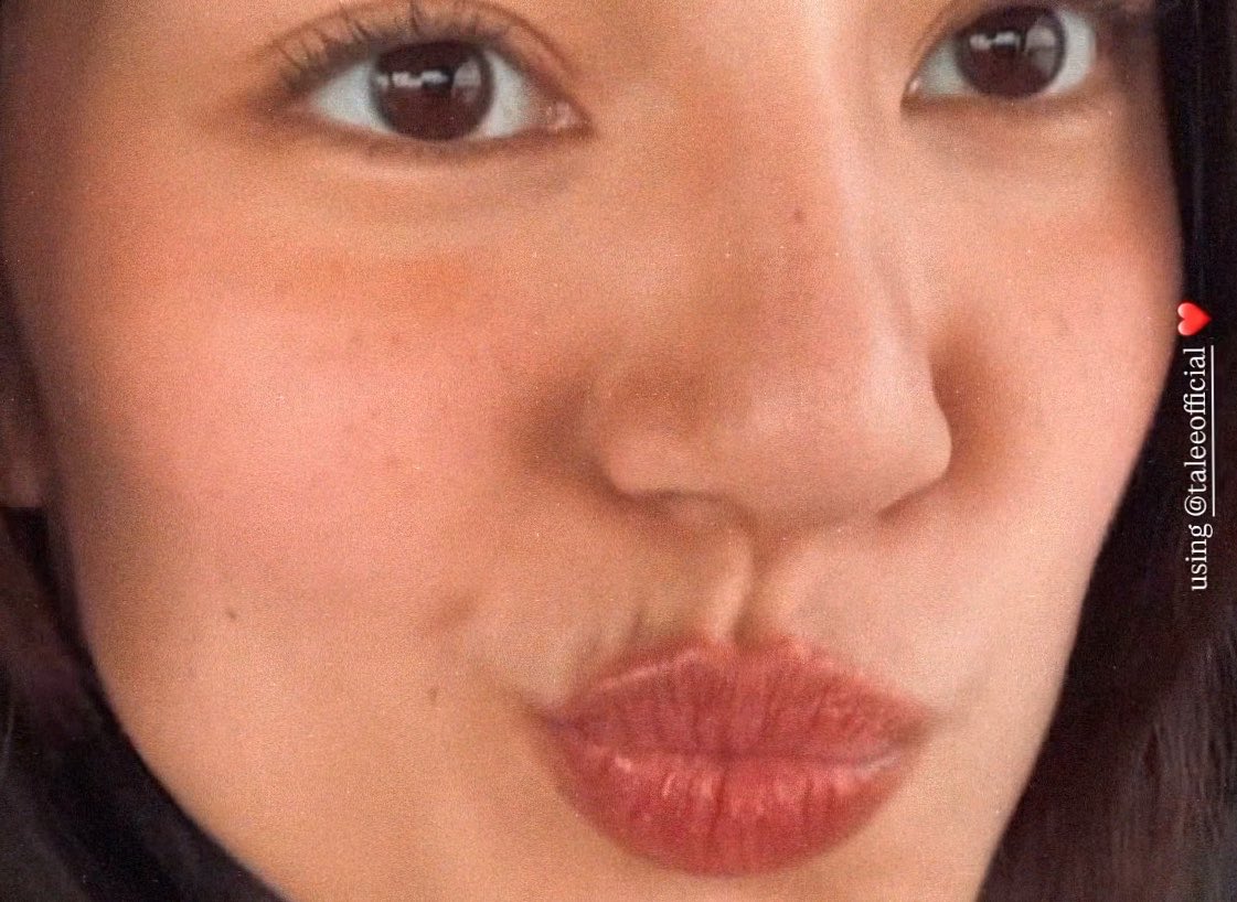 doughnbil's tweet photo. brown-eyed girlie with her freckles, GANDA GANDA !!! https://t.co/Vrjwvd8tlV