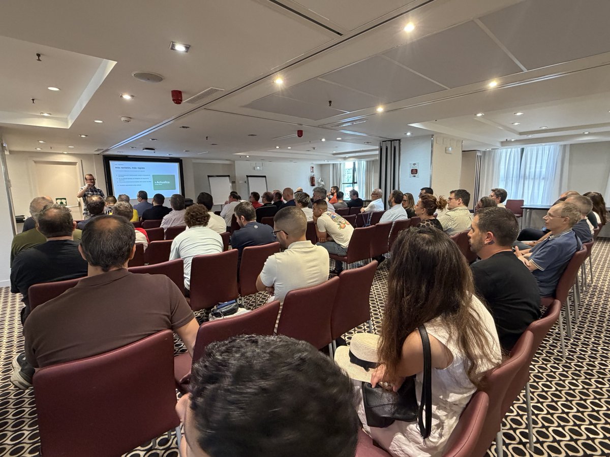 facturascripts's tweet photo. Resumen FactuCon 30/05/2026: crecimiento del ecosistema, cierre de migración al nuevo stack, Verifactu en modo real, IA para usuarios y programadores, y novedades en la red de...

https://t.co/ku9PWK9uZW

#FacturaScripts #Verifactu #IAenERP https://t.co/JeokEwUmaQ