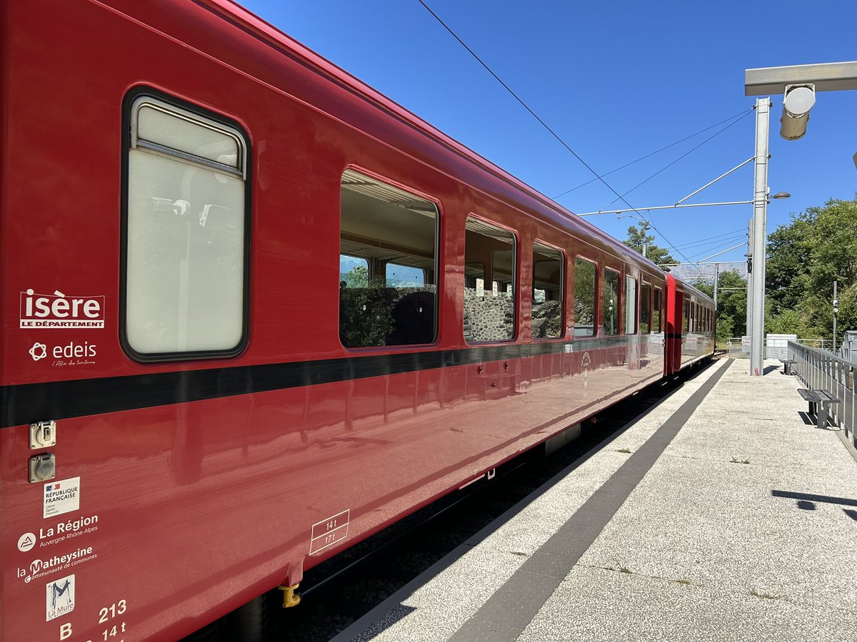 miitagon's tweet photo. ラ・���ュール鉄道🚃🇫🇷 https://t.co/FcZLETWhMc