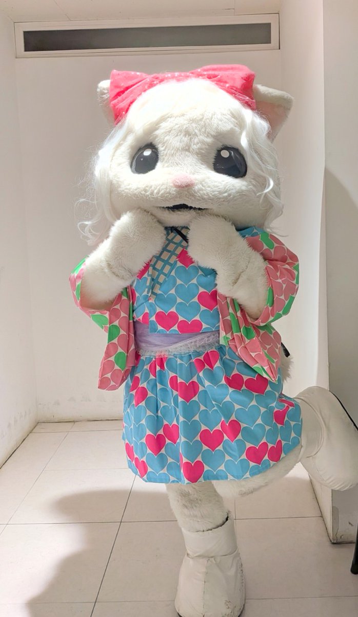 teacatyu's tweet photo. 楽しみすぎて今日は寝れなかった🥹
新作の浴衣、ドリフをイメージして今日完成したのだそう
毎日お洋服替えててアップちゃんストアの店員さんも楽しみにしているそう☺️
今日も優しいアップちゃんに会えてホントに嬉しかった✨️
マルイさんのご厚意に感謝です🙏
#アップちゃん
#錦糸町マルイ https://t.co/kkuWcD5kC0