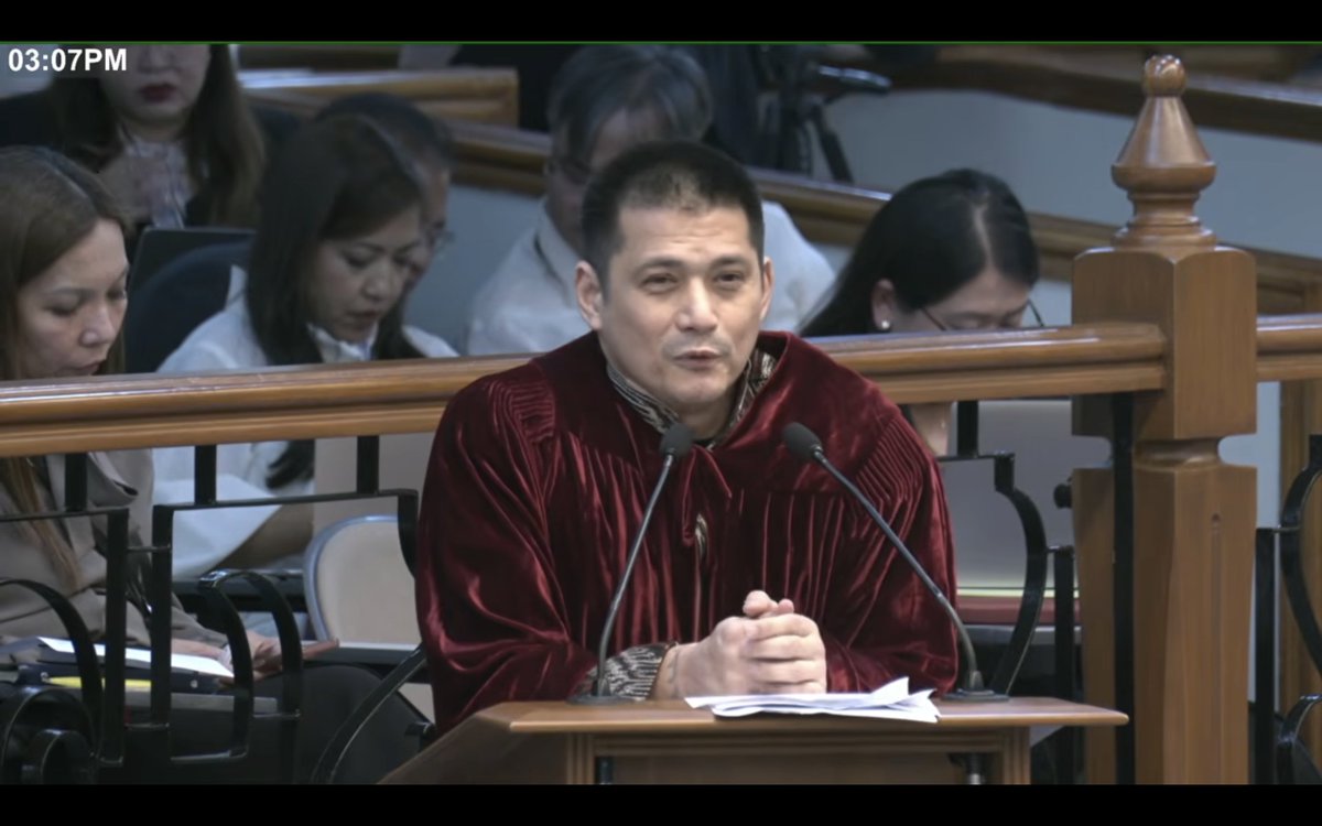 PhilippineStar's tweet photo. ‘HUMINGI PO AKO NG TULONG SA GOOGLE KASI LEGAL TERMS PO ITO’

Senator Robin Padilla said he had sought help from Google search to explain his side in support of Senator Pia Cayetano’s argument that Senate President Win Gatchalian should preside over Vice President Sara Duterte’s impeachment trial, citing the Constitution.

"Ang hindi ko maintindihan: bakit ngayon pinipilit natin na ang ating presiding officer ay si Chiz Escudero? Eh bakit hindi natin siya ginawang Senate president noon?" he added. 

LIVE: https://t.co/sek0z2Qpbk