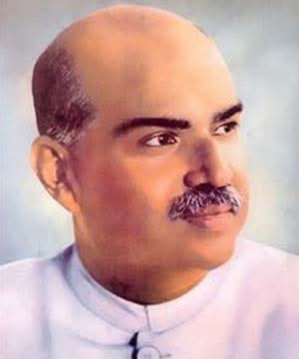 ashokbjp_kashi's tweet photo. राष्ट्रीय एकता और अखंडता के पर्याय, महान शिक्षाविद् और भारतीय जनसंघ के संस्थापक श्रद्धेय डॉ. श्यामा प्रसाद मुखर्जी की जयंती पर कोटि-कोटि नमन 
#ShyamaPrasadMukherjee https://t.co/bCpHOVSYz9
