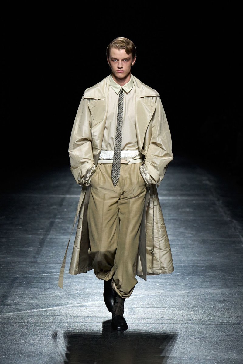 jacquemusx's tweet photo. Olivier Theyskens is back, baby. https://t.co/36lIpVSY83