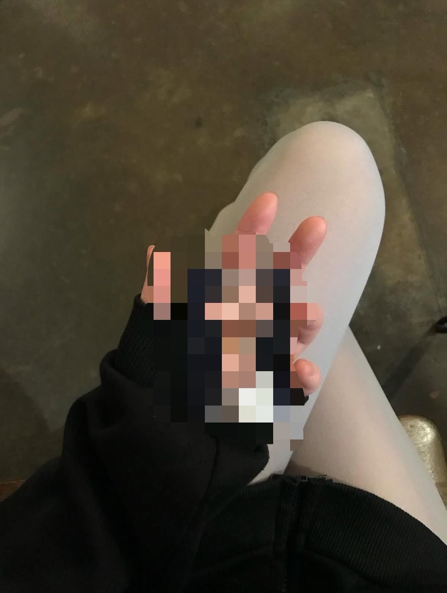 fd_dohwa's tweet photo. 지갑 년들~ 다시 기어와서 상납해야지~?🖕🏻
#핀돔 #핀섭 #상납 #인생관리 #atm #팔페티쉬 https://t.co/gUBET9GfVp