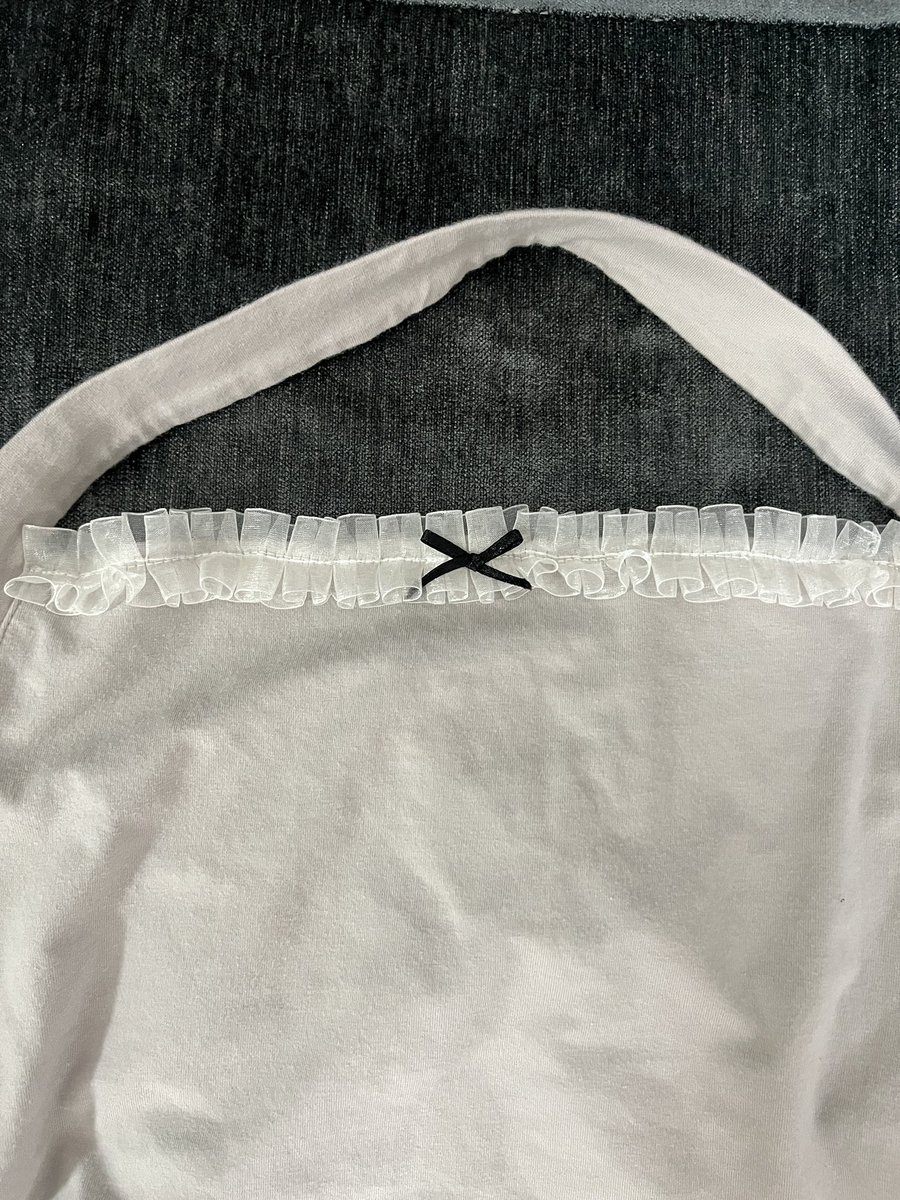 apriltheory's tweet photo. 80.- รวมส่ง
คล้องคอ หรือจะใส่เป็น เกาะอก 

#เสื้อผ้ามือ2 #เสื้อมือ2 #เสื้อผ้ามือสอง #เสื้อผ้ามือสองสภาพดี #สายเดี่ยว #ส่งต่อเสื้อผ้ามือสอง #ส่งต่อเสื้อผ้ามือ2 https://t.co/cCFYGlDRub