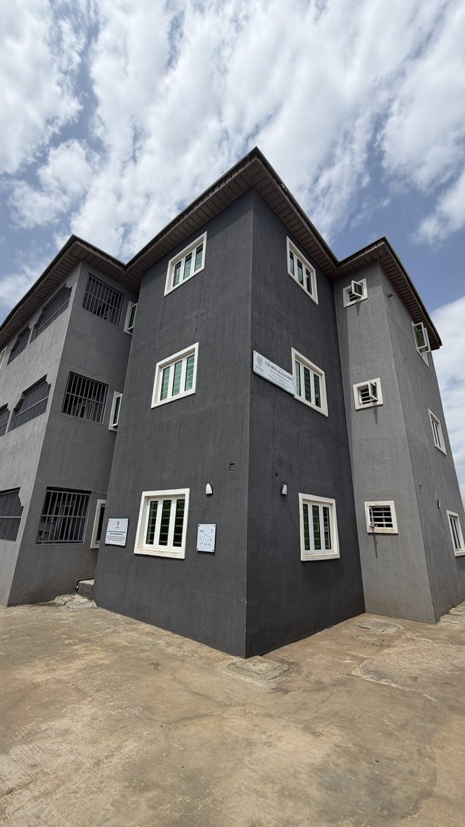 AbuMustaeina's tweet photo. @PiousGeek @the_rehla The REHLA Academy is a fantastic school that combines Islam with Cambridge curriculum…

Location: Abeokuta https://t.co/WovjFKCln5
