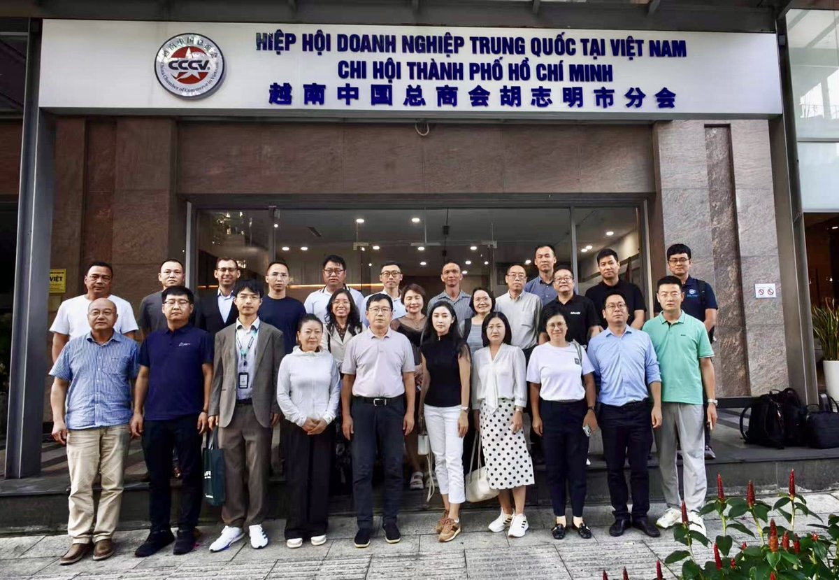 AlexParini's tweet photo. Attended my first #China Business Association Ho Chi Minh City Branch meeting. An insightful discussion on the priorities of the local Chinese business community and an excellent opportunity to exchange ideas on boosting educational cooperation between the US, China, and Vietnam. https://t.co/uU8oY3vACu