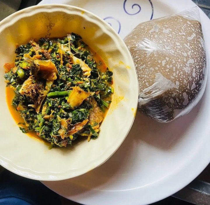 JimohOr's tweet photo. @whitenigerian @Iampredominant Kwara State

My favorite food is  AMALA AND ROASTED VEGETABLES https://t.co/YjAx8hyMso