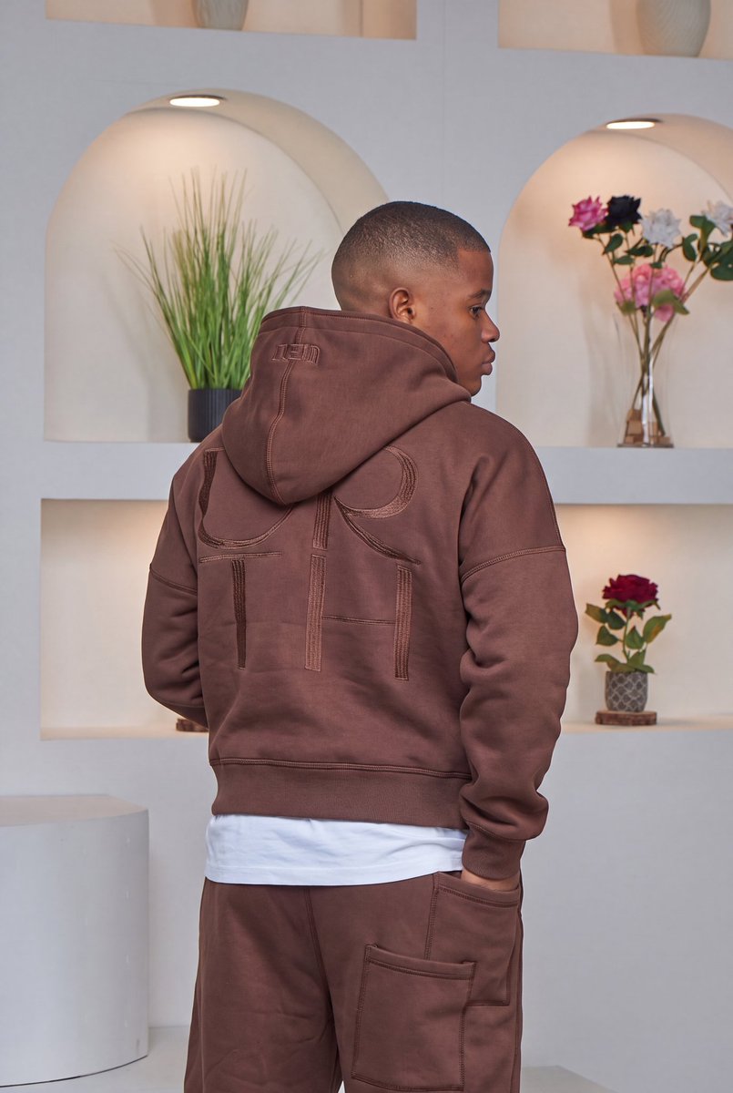 urthtone_pieces's tweet photo. URTH TONE© Days In Clay™ W/26 IV in Chocolate Brown 

For the ones who wear identity, not trends.

Available now at https://t.co/X32lmbK0jS 

#urthtone #wandamdladla #gatsby #skinniesgallery https://t.co/YpN8ausekP