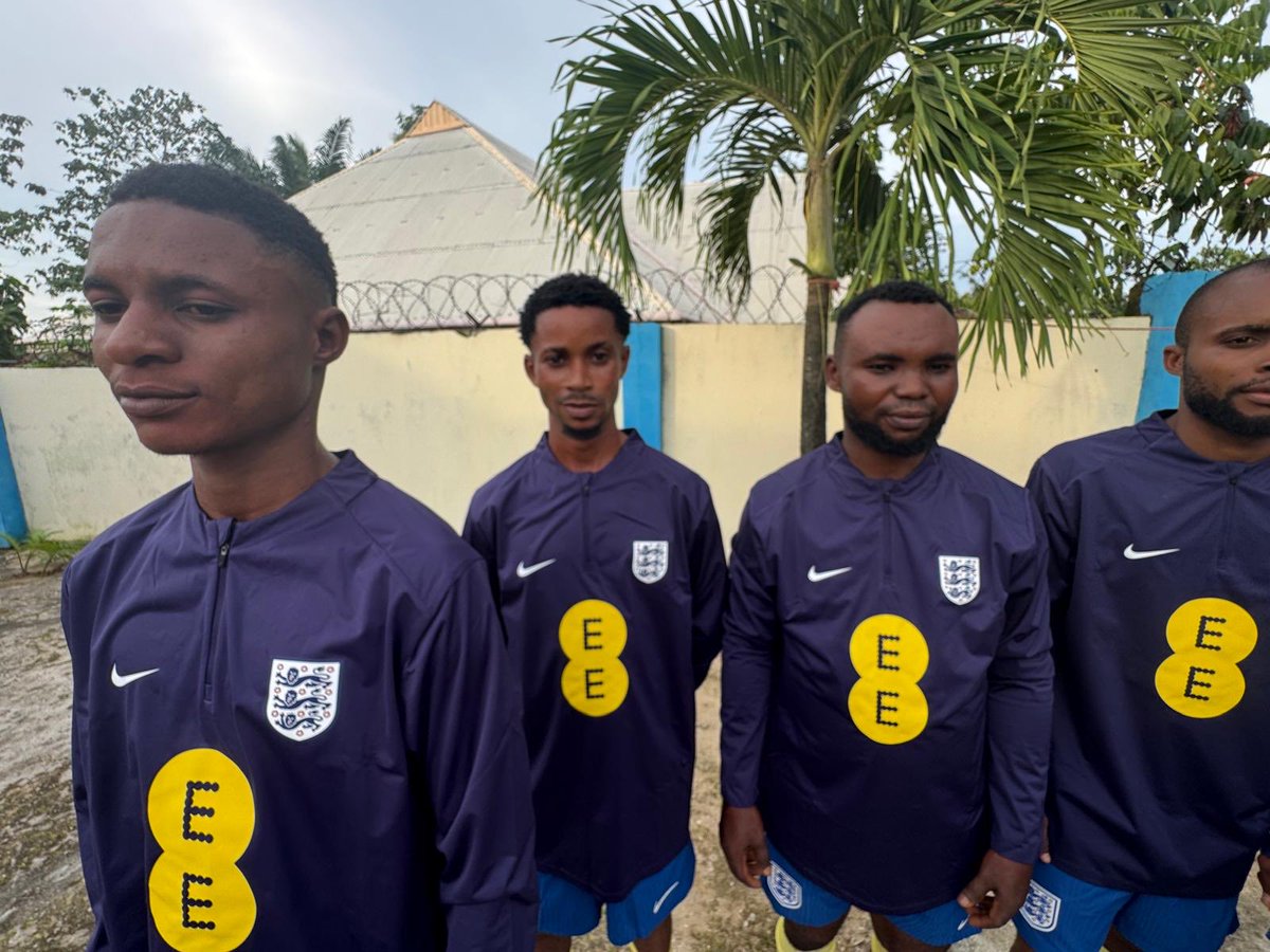 KitAid's tweet photo. Amazing to see England shirts being proudly worn in Nigeria. The Three Lions continue to inspire fans across the world! 🦁

A truly heroic and historic performance from @England today. 

A huge thank you to the @FA for their continued support.

#England #ThreeLions #MexEng https://t.co/Eyt8ouSgFi