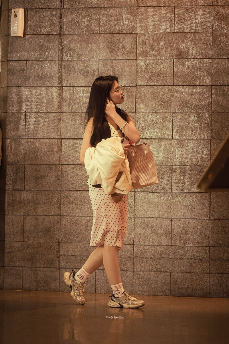 DailyCynthiaY's tweet photo. Selalu ada yg tak selesai di Jogja, dan ku masih saja ingin tuk kesana~ @Y_CynthiaJKT48 https://t.co/DbsNfeJq4P