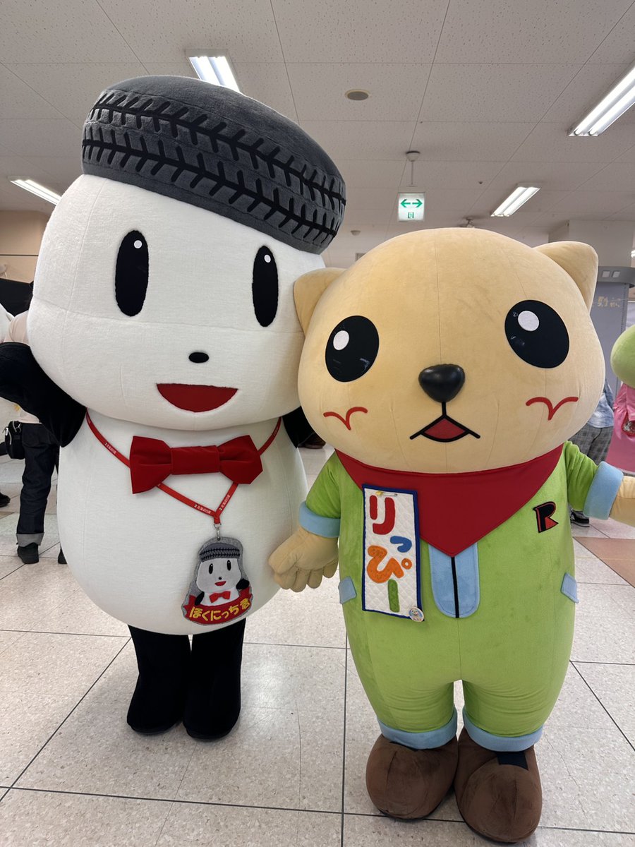 ミツバチみっちゃんは京都府のキャラさんでした。すみません。