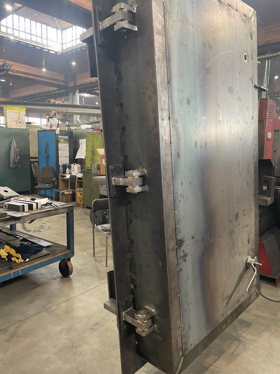 SheltersBunkers's tweet photo. The real quality of a specialist protective door is created  at the raw steel construction stage.
The photos show our door during production, not yet complete, not yet painted, but already at the stage where its true character becomes visible. https://t.co/3kHBrPZhHf