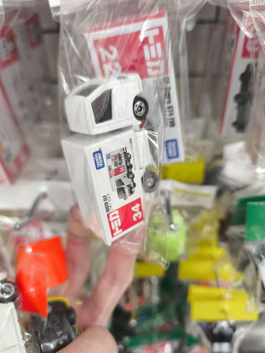 トミカ