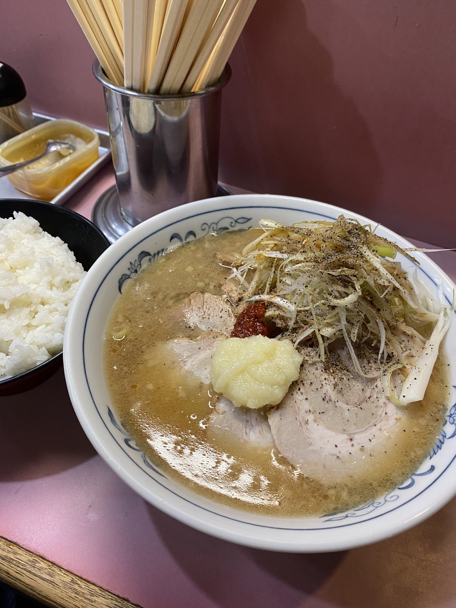 bunoroote's tweet photo. 身体に悪い成分など何ひとつない
ただ栄養価が高いだけなのだ！ https://t.co/yLow63G96l