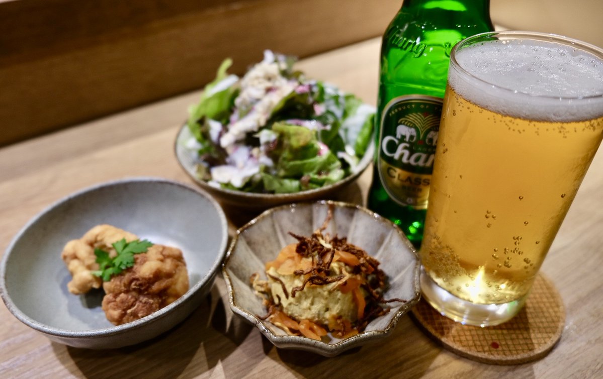 mumin__curry's tweet photo. 7月8日(水)ランチ・ディナー営業

おはようございます！
今日は夜営業もございます！「サマーカレー＋せんべろセット」で一杯いかがでしょうか。たっぷりの夏野菜とスパイシーなカレーはお酒にもピッタリです！
本日もお待ちしております！　店長 https://t.co/DYjPKQCLQA