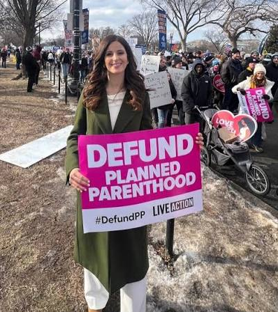 LifeNewsHQ's tweet photo. Live Action Founder and President Lila Rose says Planned Parenthood MUST be defunded again.

"President Trump and Congress must act as fast as possible to restore and extend the defunding of Planned Parenthood and every organization that commits abortion." https://t.co/2u3a1PICGn
