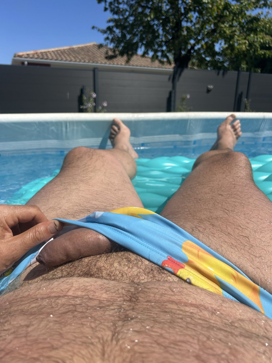 Xan_open33's tweet photo. Elle a  chaud 🥵 et demande qu’à sortir 😈 
@LesPompeurs @TheBlowers @FrenchiesCocks https://t.co/JtIbRa0aLw