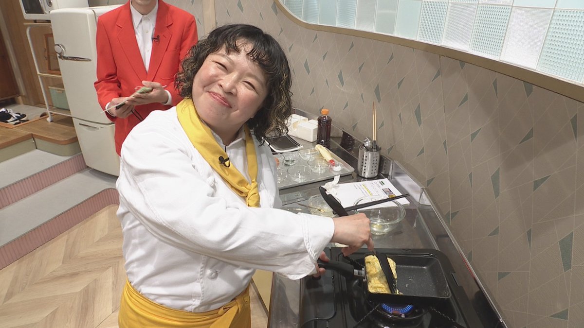 usakame_ytv's tweet photo. 次回の #うさかめ は🫣
⁡
500円で"本格"卵焼き対決💰
⁡
👑王者返り咲きを狙う #キングくん 
🍓洋風で挑む初参戦 #苺ちゃん 
⭐️余りがちな"アレ"を使った #りえちゃん 
⁡
次回1000円-1GP出場権を手にするのは一体誰だ…⁉️
⁡
💡7月12日（日）ひる0時35分〜
⁡
#草彅剛 #海原やすよともこ #こがけん https://t.co/1yp5xCz0lk