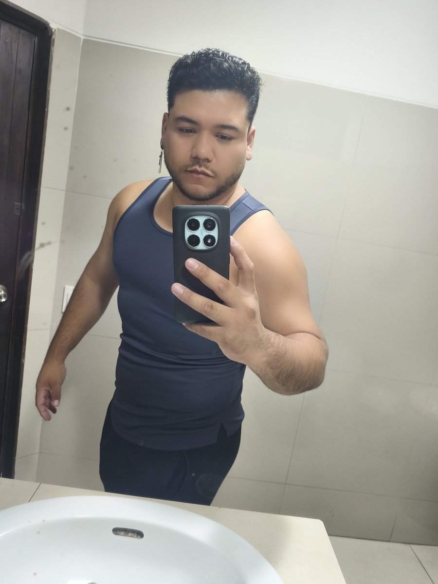 jeremie_alvarez's tweet photo. Buenos días 💪🏋️‍♂️ https://t.co/zh487bj3eu
