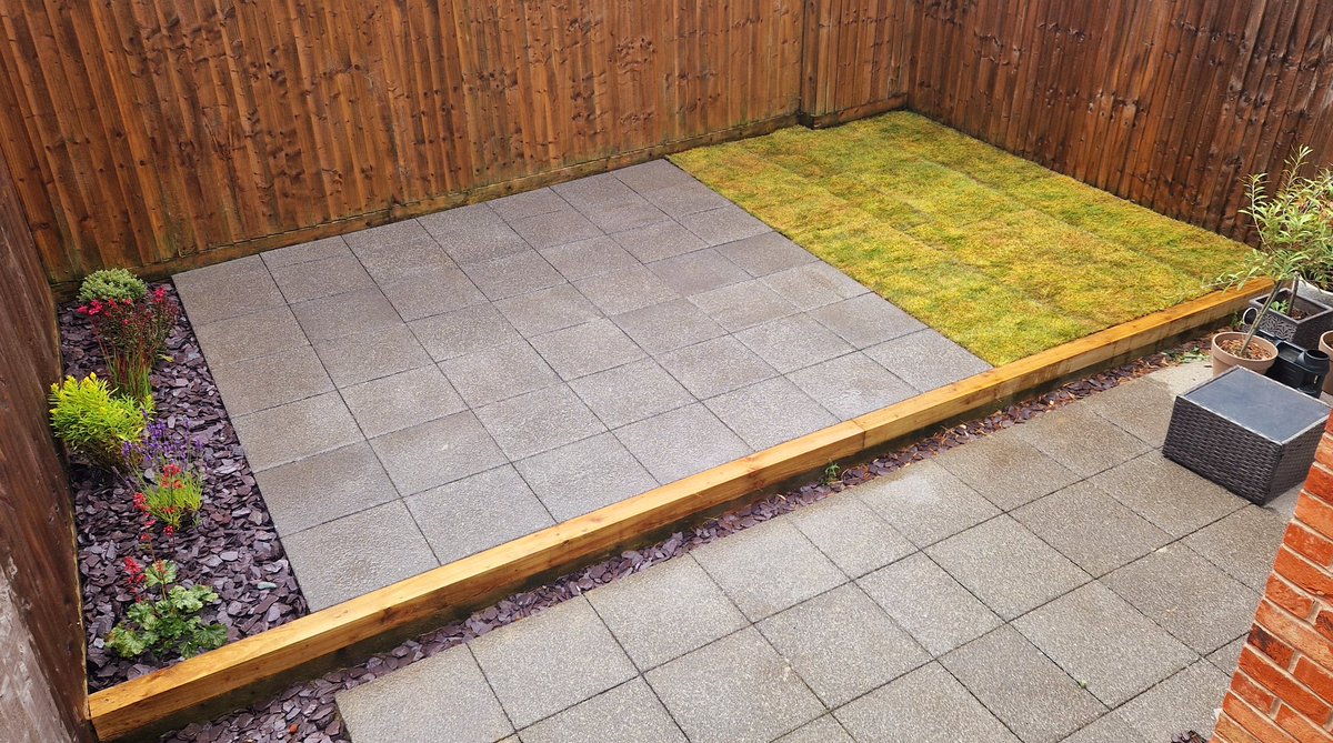 GandJLandscapes's tweet photo. Mini back garden transformation we completed at the weekend making the space more usable π #Nottingham #Landscaping #Ruddington #Creatingyourperfectspace https://t.co/ACv8ewCRCD https://t.co/6p0tuwsmo1 https://t.co/ClsWFKbNzz