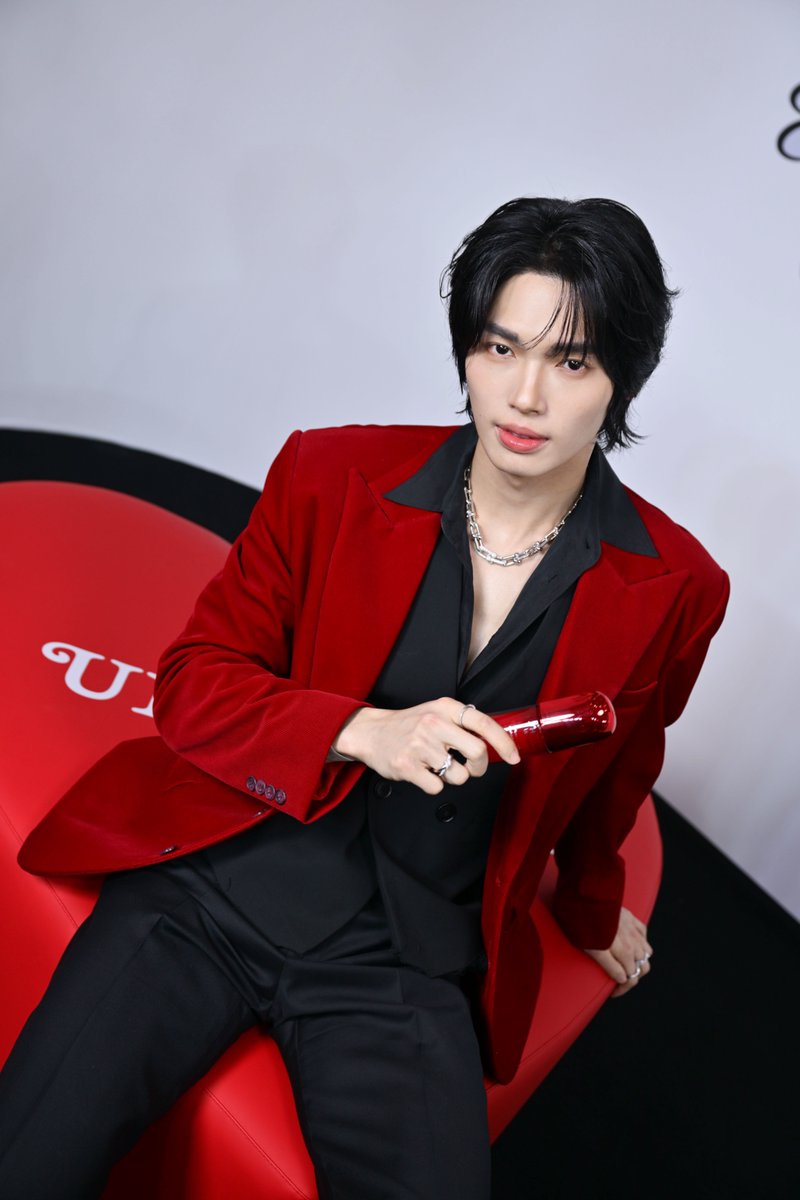 mintmag_th's tweet photo. หล่อเต็มแม็กซ์! เสิร์ฟภาพหล่อชัดๆ ของหนุ่ม #วินเมธวิน Friend of SHISEIDO ประเทศไทย เช็คอิน ULTIMUNE X VERDY POP UP พร้อมร่วมงาน “ULTIMUNE STUDIO: LISA’s Backstage ณ centralwOrld 💚

WIN ULTIMUNE STUDIO CTW
#WINwithULTIMUNE
#winmetawin #PHUTATCHAI #PEEMWASU
#ULTIMUNESTUDIOatCENTRALWORLD
#ShiseidoThailand
#MintNews