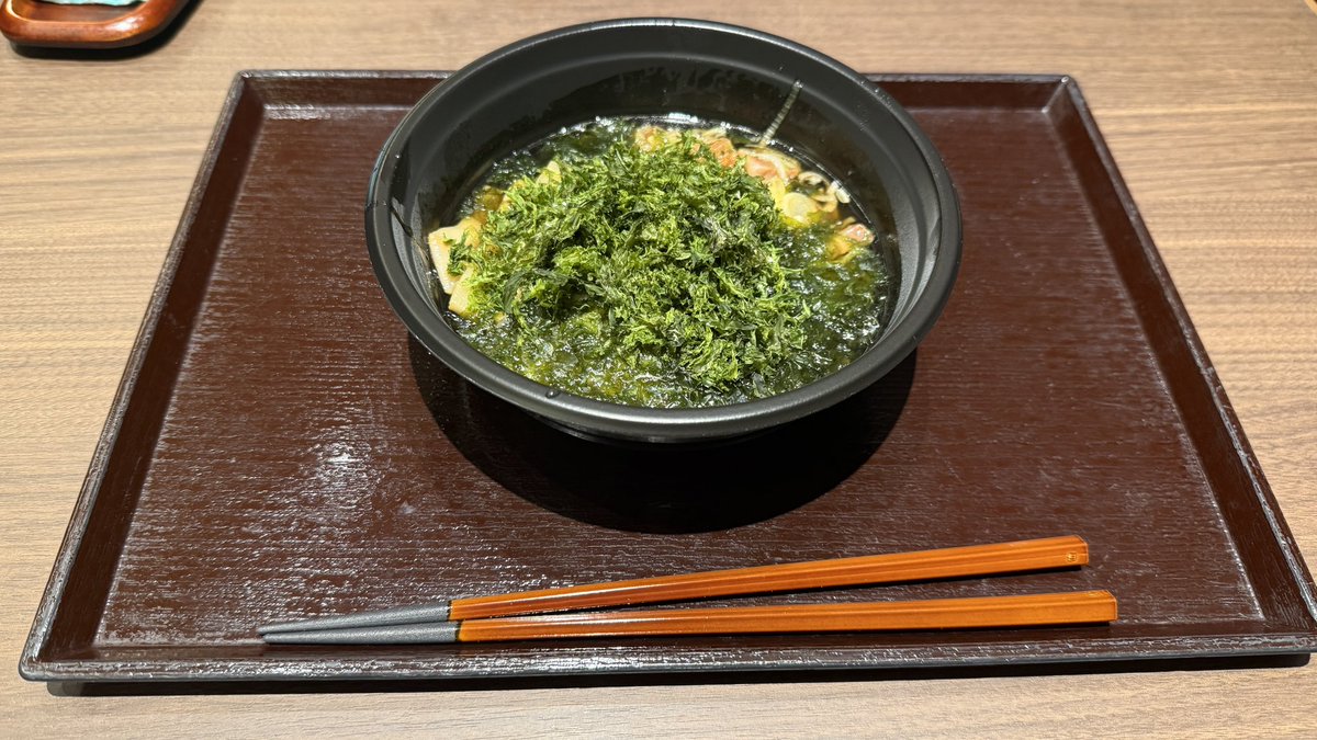 tabitoka_osk's tweet photo. 突然の夜鳴きそば
#ラビスタ東京ベイ ではトッピングが盛り放題なのであおさ増し増しにしちゃいました😏 https://t.co/OsLhSBOoJd
