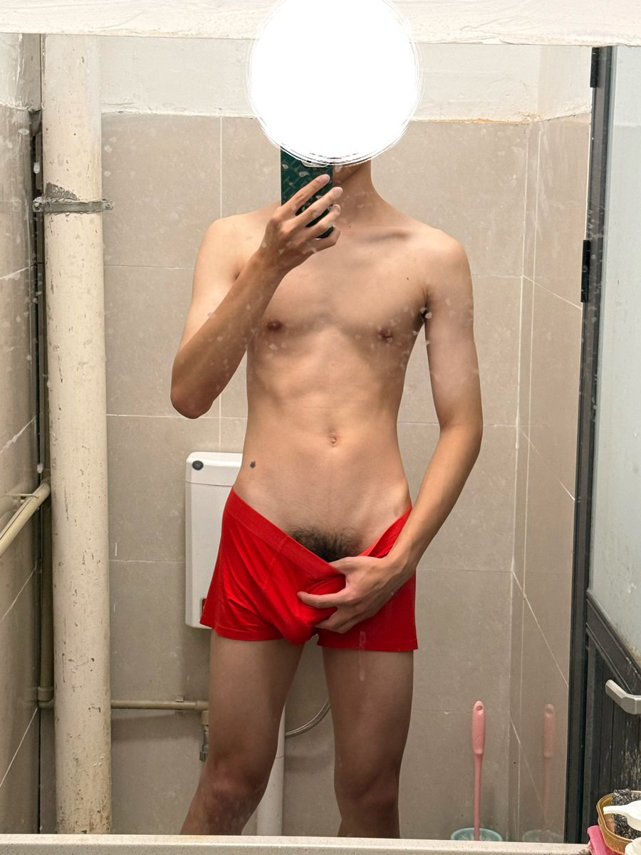 Swag9017's tweet photo. ready to take a shower🛁🚿 https://t.co/HYpBMSkkxR