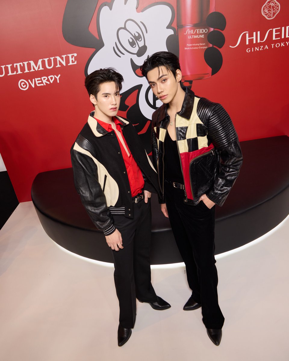 mintmag_th's tweet photo. เกินคำว่าหล่อ! จัดภาพความหล่อของหนุ่ม ‘ภูธัชชัย-ภีมวสุ’ BUS เช็คอิน ULTIMUNE X VERDY POP UP พร้อมร่วมงานอีเวนท์ใหญ่ SHISEIDO ULTIMUNE Studio : LISA’S BACKSTAGE  ณ centralwOrld 💚

PHUPEEM AT SHISEIDO
#PHUTATCHAI #PEEMWASU
#BUSbecauseofyouishine
#ULTIMUNESTUDIOatCENTRALWORLD
#ShiseidoThailand
#MintNews