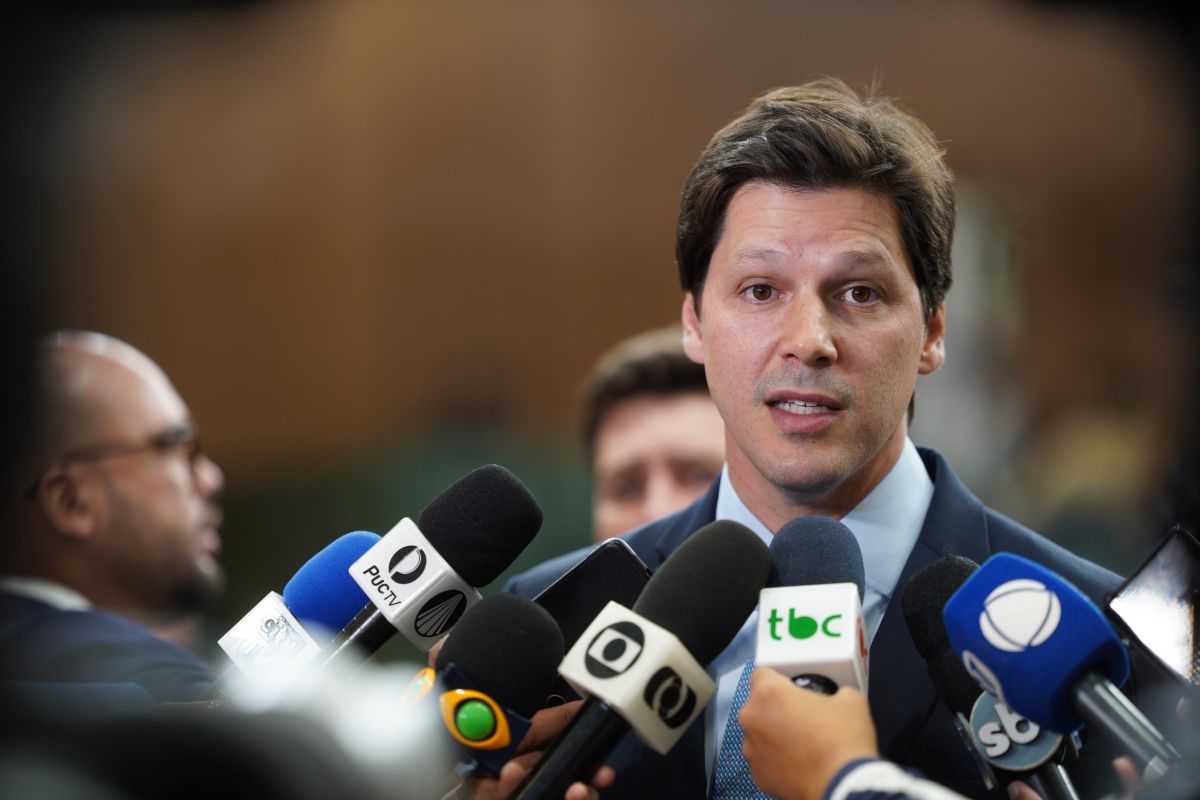 LuizGama's tweet photo. Paraná Pesquisas: Daniel Vilela tem 51,8% dos votos válidos e seria reeleito no 1º turno - Brazil Urgente https://t.co/QaOOx29u8D https://t.co/fHzzsogGtC