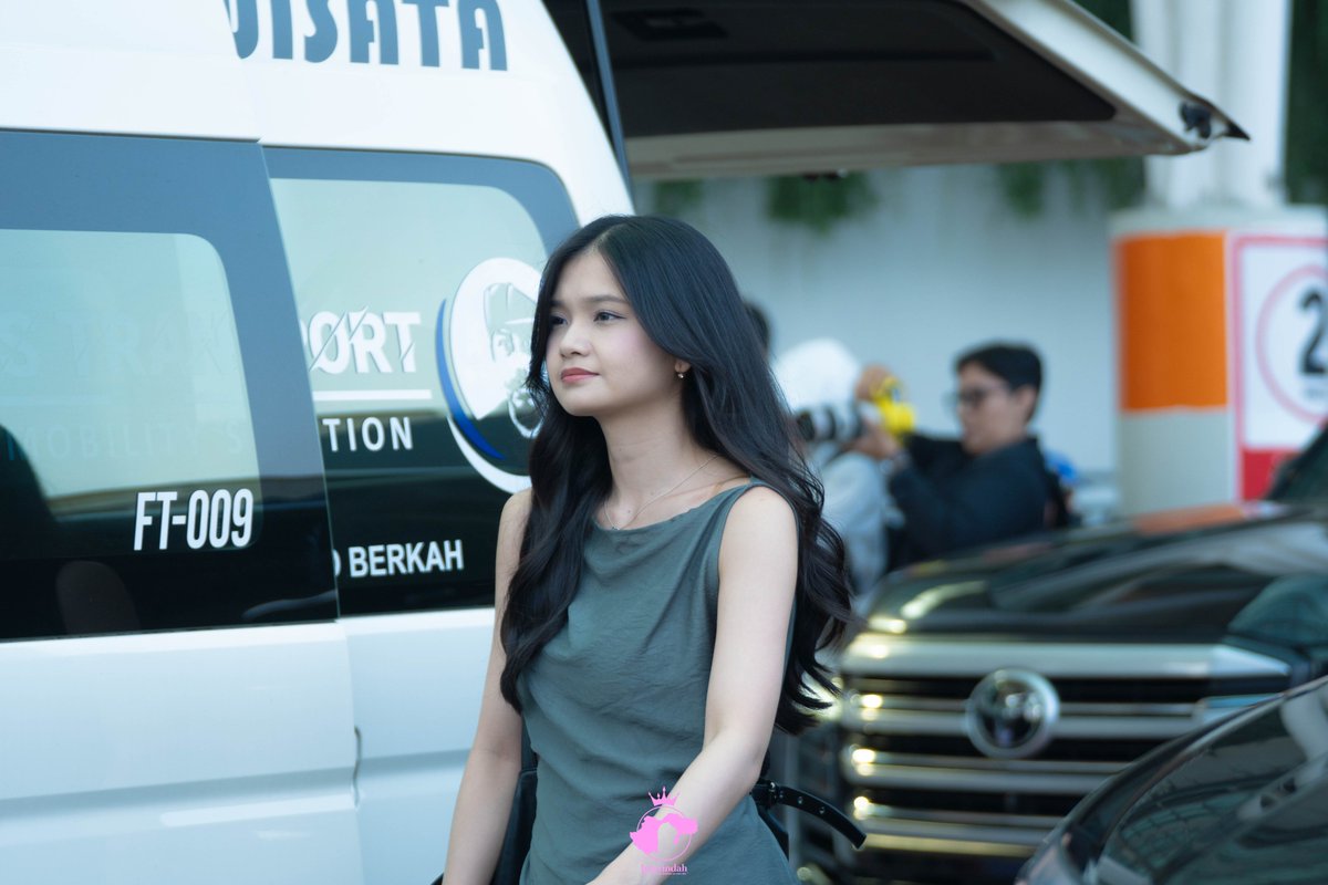InterindahOFC's tweet photo. Wanita Matang @C_IndahJKT48 https://t.co/WuCCiEaw3A