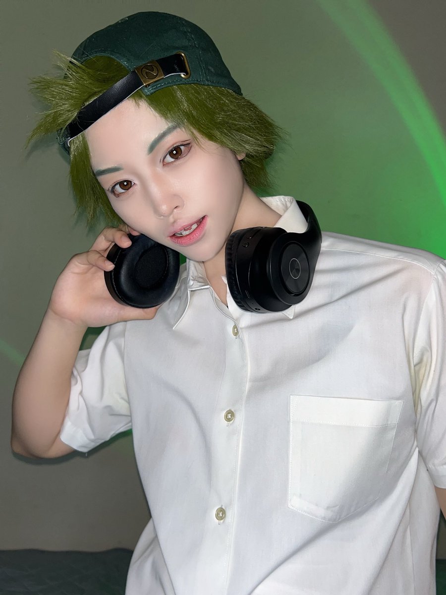 nen_n03's tweet photo. ⚠︎︎cosplay
｜👻｜👂｜

         「霊の話を聞くこと
                          くらいしかできないから」 https://t.co/O0UYeJAniS