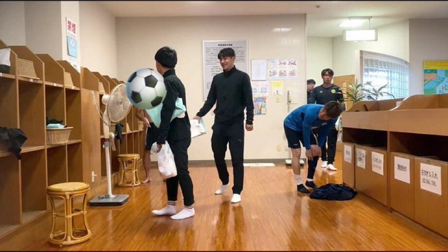 w363k's tweet photo. 選手多数 3000 https://t.co/q5fcQTUKrd