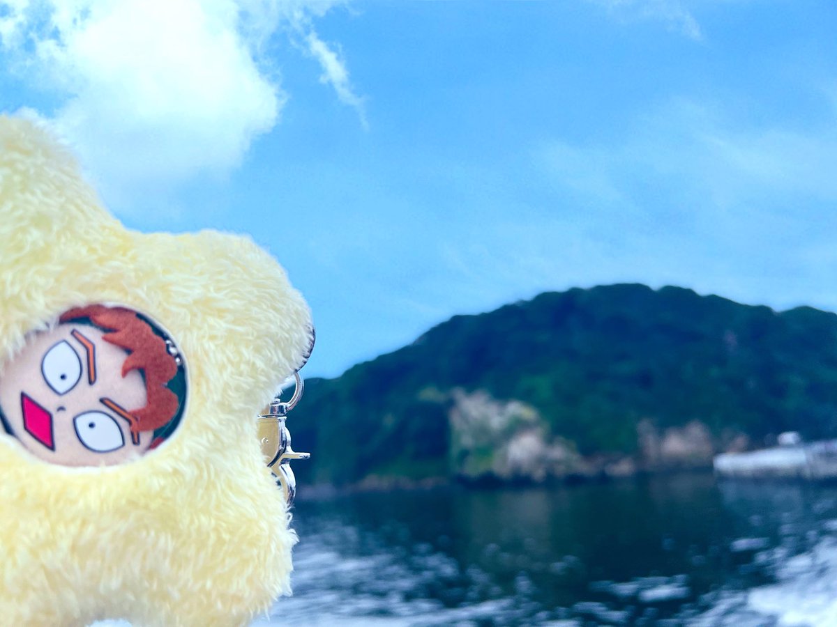 Flare_r0's tweet photo. 🐒🏝️💫
ちょっと島まで観光に行ってきました…❗️ https://t.co/WWxVmZtJF6