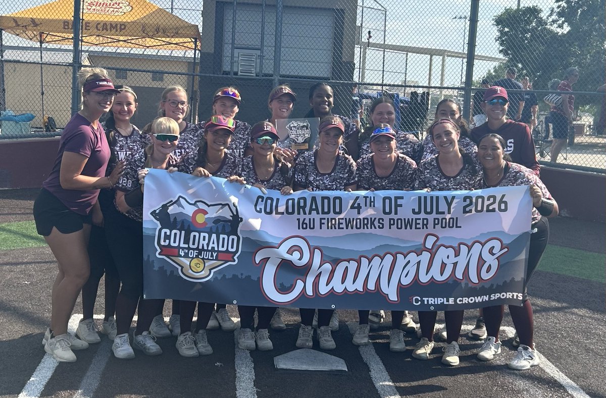 BMarks2028's tweet photo. Headed back to Houston as the 16U Colorado Sparkler Fireworks Power Pool Champs 🏆🥇 🎇 What an amazing week with this special team ❤️. 

@SoftballTwelve @DiamondAddicts @StratfordSBall @SoftballDown @TwelveRecruitSB https://t.co/ihpWUyVot4