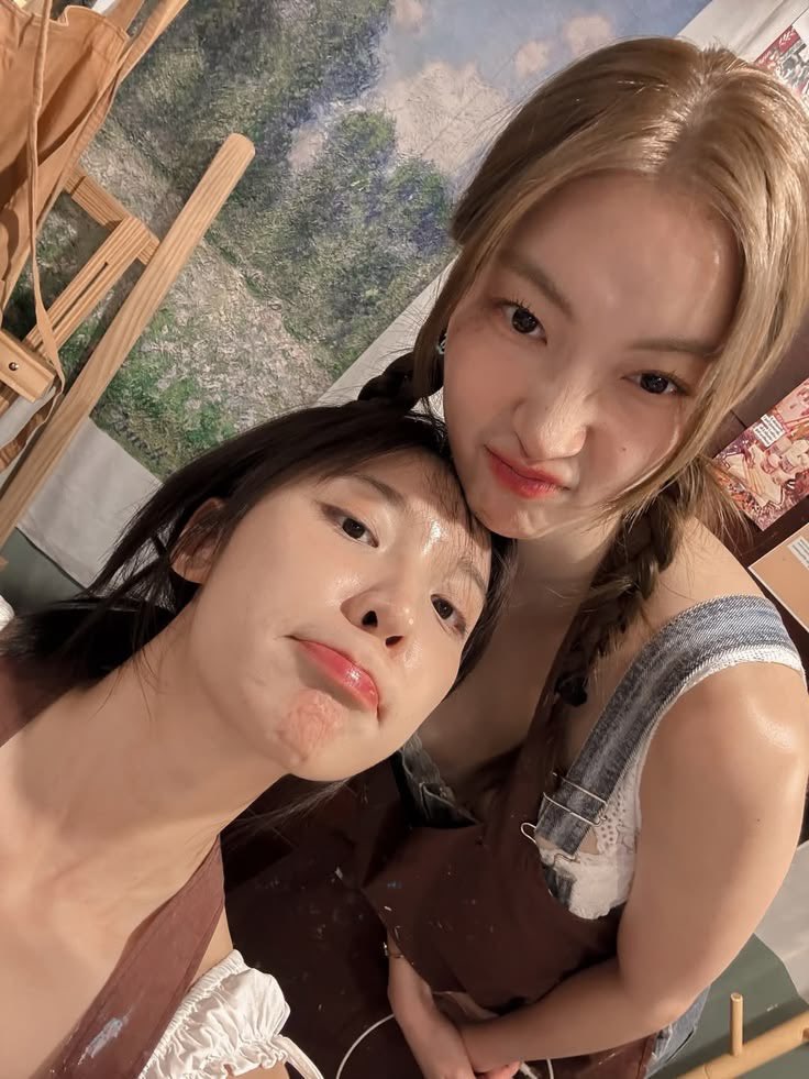 ddlunar01z's tweet photo. 😭😭😭😭😭😭😭😭😭😭😭😭😭😭 https://t.co/fCX7C17jc6