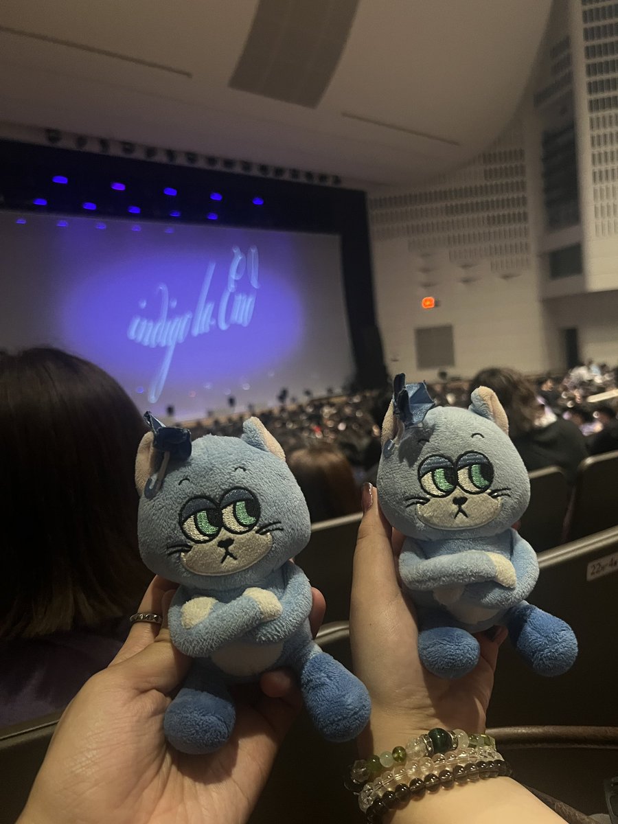 utatane_la_End's tweet photo. indigo la End 紫にて 7/5
📍埼玉　大宮ソニックシティ

indigo la Endは心の栄養です、、。
やっぱり僕は満ちた紫という1枚が今の生きる糧になってるんだなと感じた公演でした。 https://t.co/2F4A0dWscu