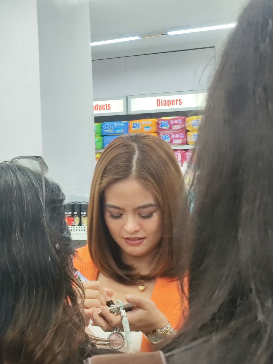 eyaaoni's tweet photo. 1hr sleep only but she still shows up, accommodate and interact with all of her fans with her energetic and cutie vibes. Salute to you madaam 🫡

We appreciate and love you so much, madam🫶🏻💕 @beabinene

ECVIT ADVENTURE WITH BEANCA
#BeaBineneMovement https://t.co/tTPcHLDRdm