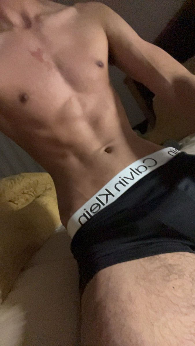 melbfit95's tweet photo. thanks for 1k 😛

new undies + new toys

#mlm #melb https://t.co/TJv2FimwCF