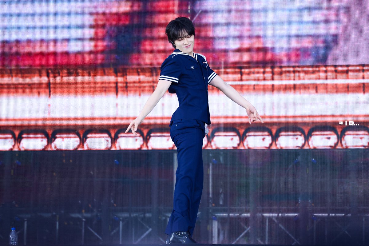 alwaysdinofan's tweet photo. 디노 디노 완전 마법소녀 https://t.co/HjFp4u0Gae