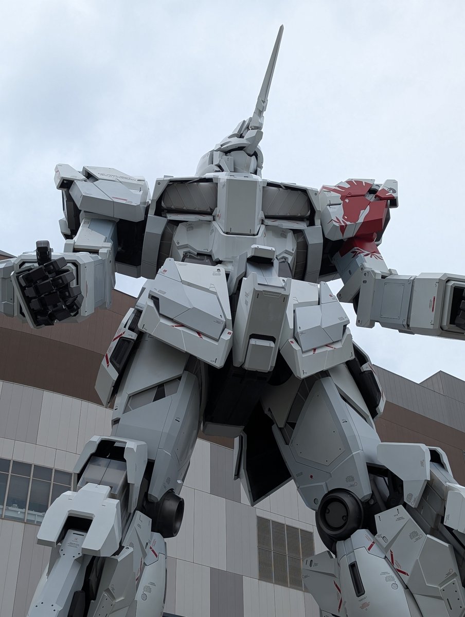 walts123's tweet photo. 昨日、無くなる前に見てきた可能性の獣
近くで見るとやっぱカッコいいね https://t.co/jalzL1PdwN