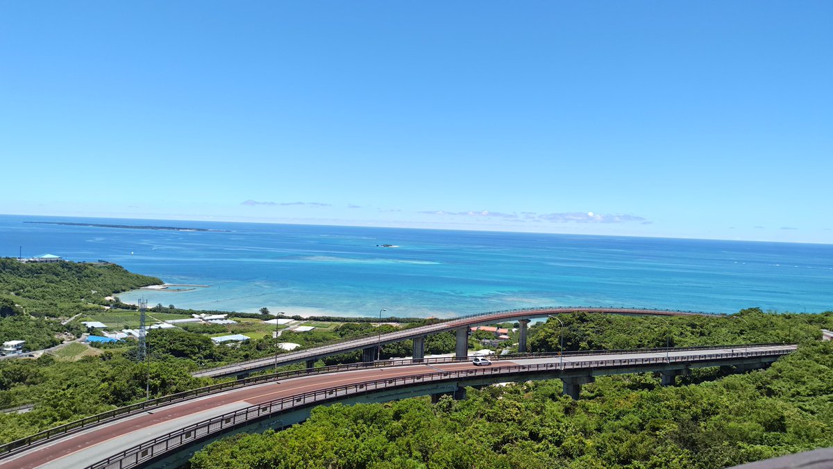 kujira280's tweet photo. in 沖縄ァ🌴🌺✈🍍 https://t.co/7izJezg0il
